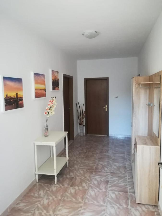 Apartment Ruby Ποντστράνα Εξωτερικό φωτογραφία